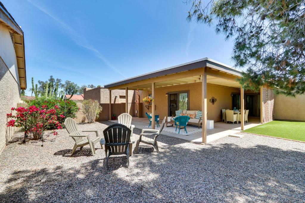 Chic Sun Lakes Vacation Rental 9 Mi to Chandler! - Housity