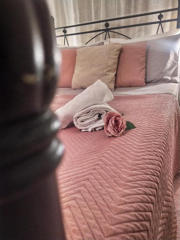 Posteľ alebo postele v izbe v ubytovaní Olyna’s Apartment N.S Preveza