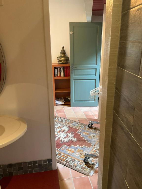 Maisonnette proche de la mer, calme avec parking - One-Bedroom Apartment