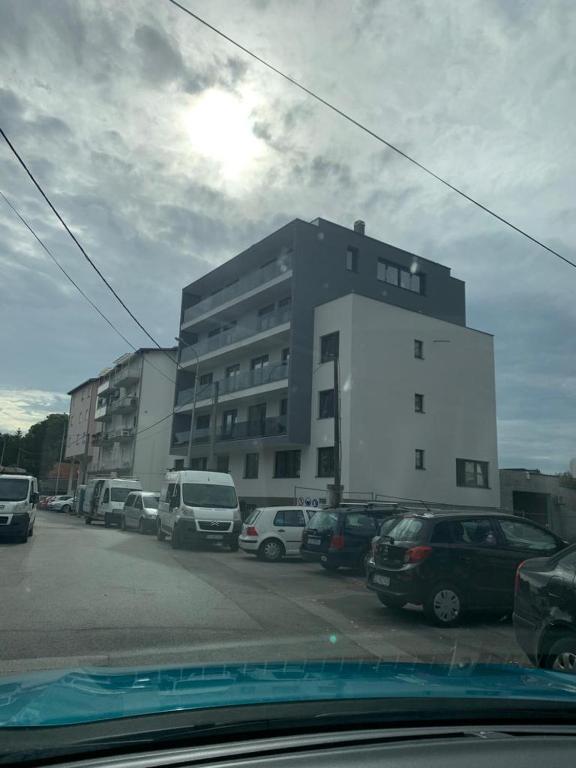 Penthause StAnto, novogradnja, blizina Maksimira - 17