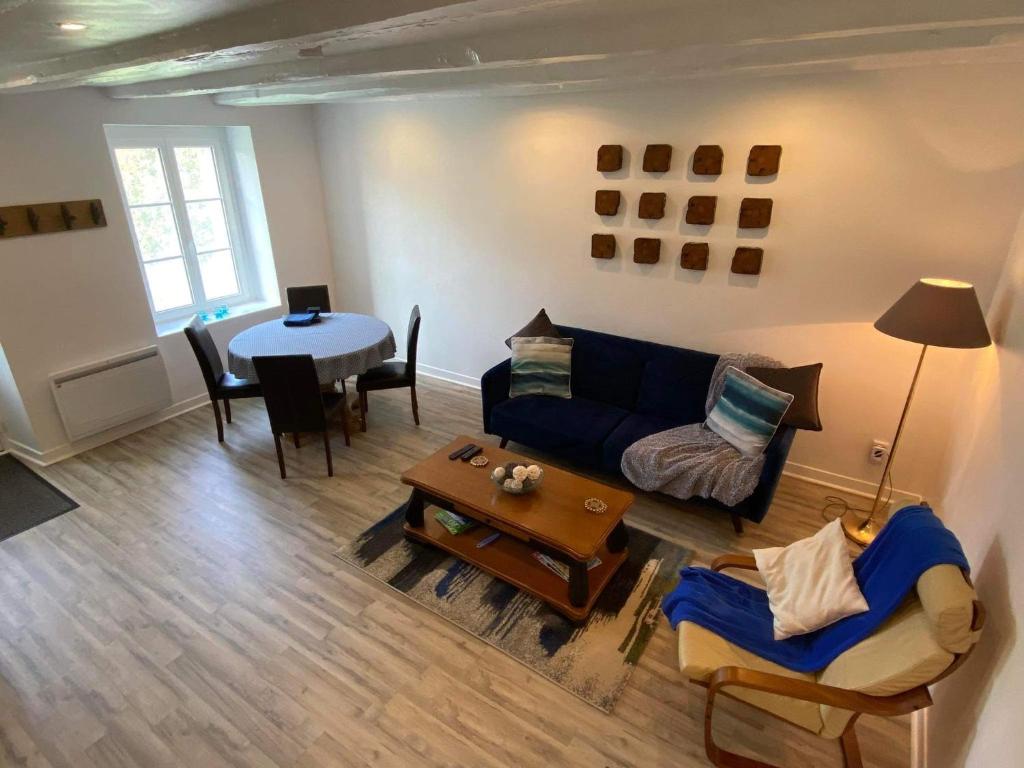 Posedenie v ubytovaní Le Cottage - Gîtes de Cavran
