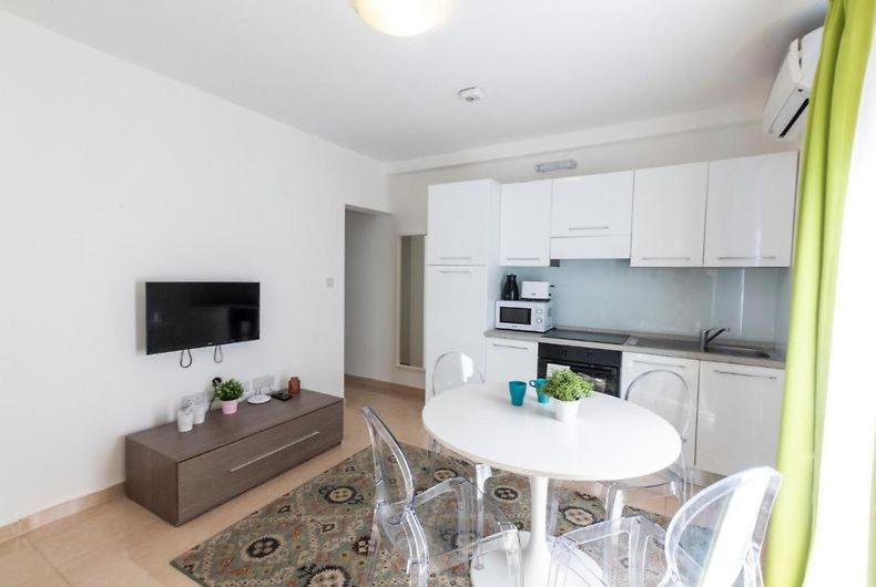 The Caves Apartments - 15