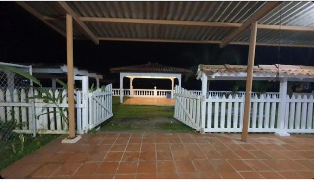 Fotografie z fotogalerie ubytování Casa de Campo, frente a la playa Skybluebyguanche v destinaci Colón
