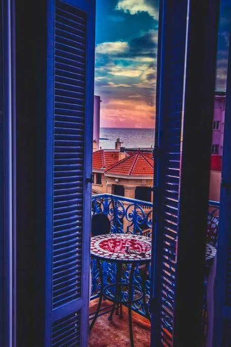 Luxury 3 Bd Aptment with Sea view