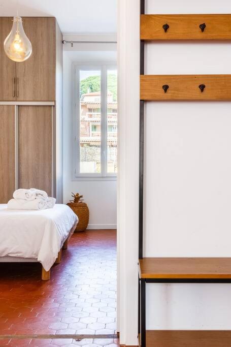 Posteľ alebo postele v izbe v ubytovaní Luxury 3 Bd Aptment with Sea view