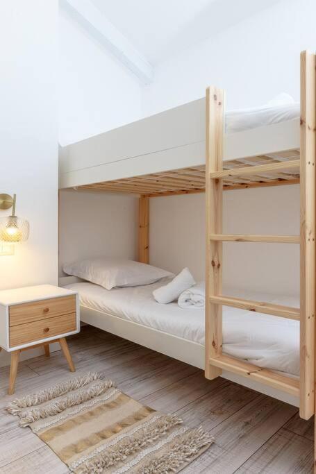 Posteľ alebo postele v izbe v ubytovaní Luxury 3 Bd Aptment with Sea view