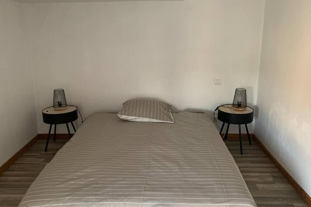 Posteľ alebo postele v izbe v ubytovaní Duplex à Monteux centre, 5 couchages distincts, LOCAL VELOS