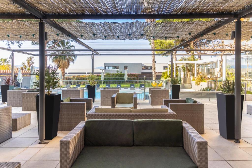 Гостиная зона в Holiday Inn Perpignan by IHG