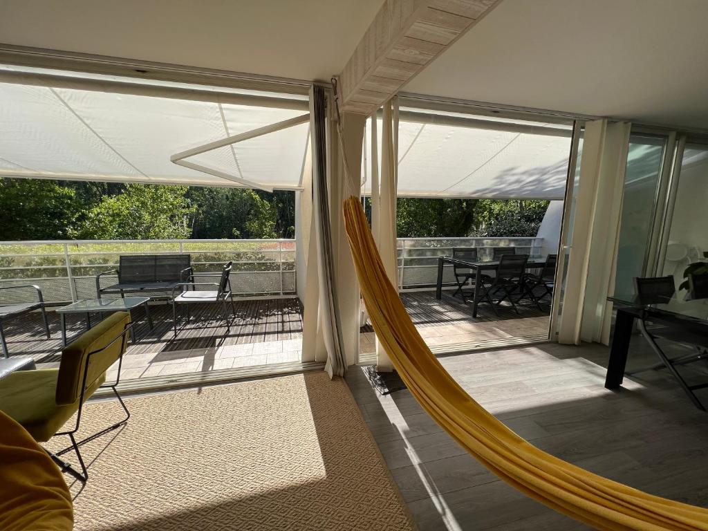 Balkón alebo terasa v ubytovaní Une pause…au soleil Classé 4 étoiles 108 m2 à 3min à pieds de la plage