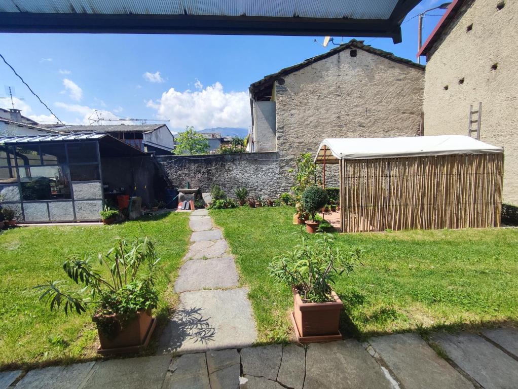 Zahrada ubytování Stone Way Apartment