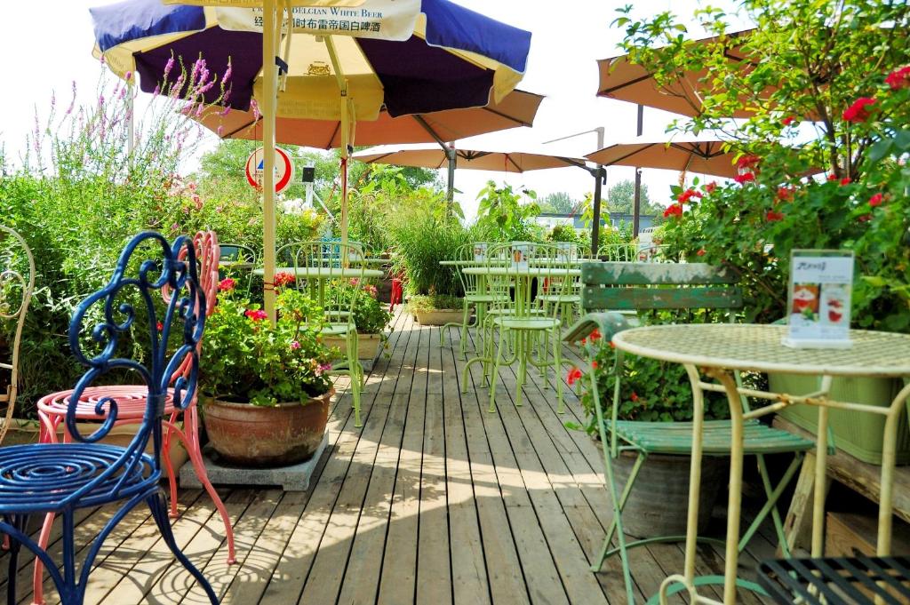 لابی و فضای عمومی Peking Garden Youth Hostel - تصویر ۵