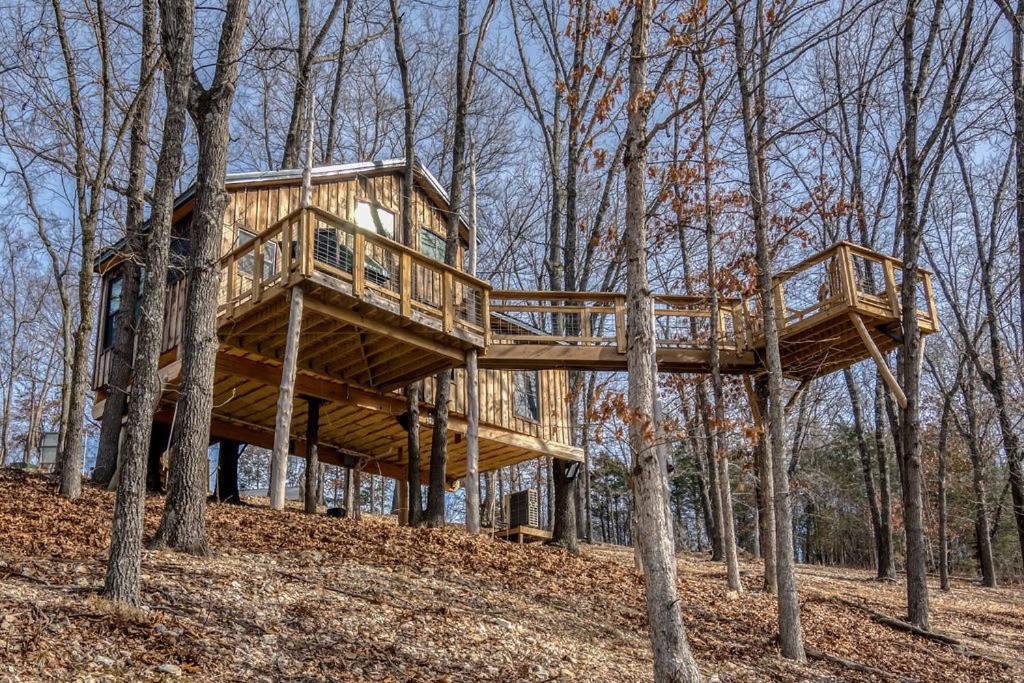 The Home Place Treehouse MO, Cape Fair (updated prices 2024)