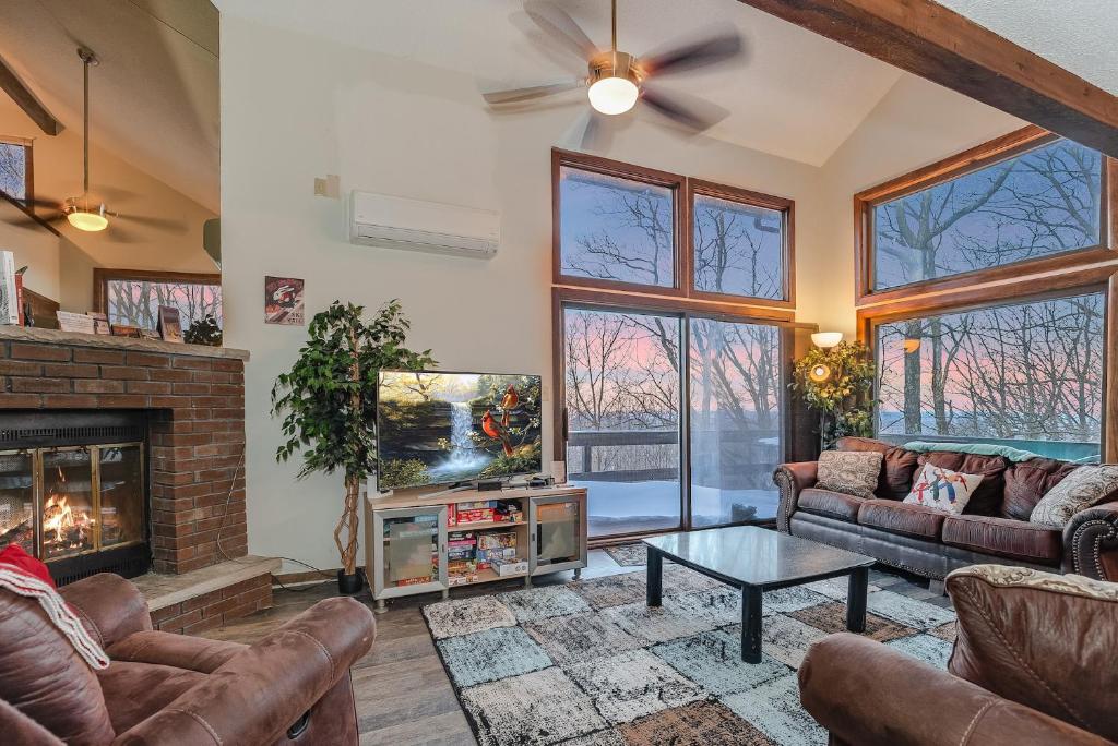 Camelback Condo, Tannersville (updated prices 2024)