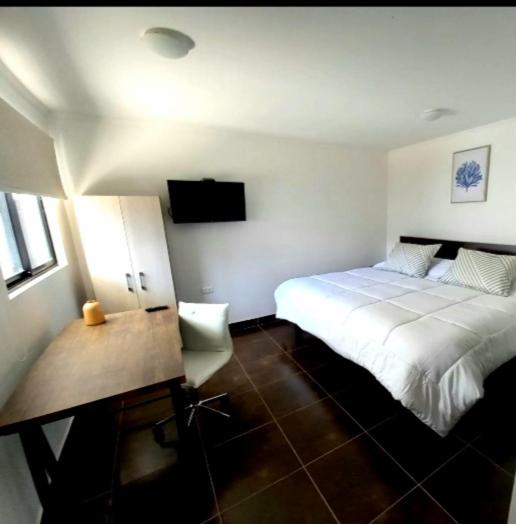 Hostal Tabancura - Standard Queen Room