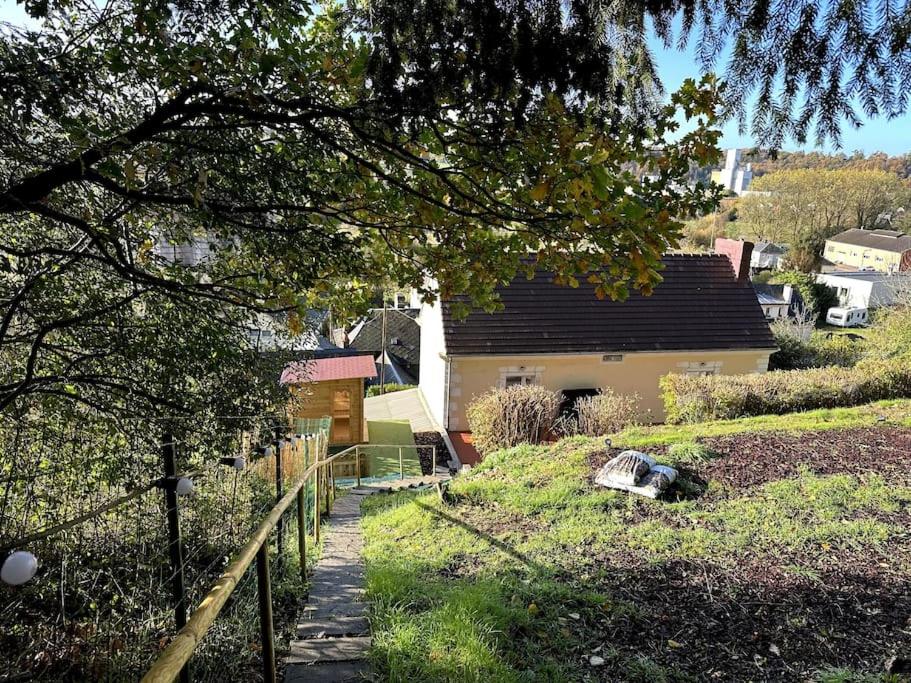 Vonkajšia záhrada v ubytovaní Château de la Folie
