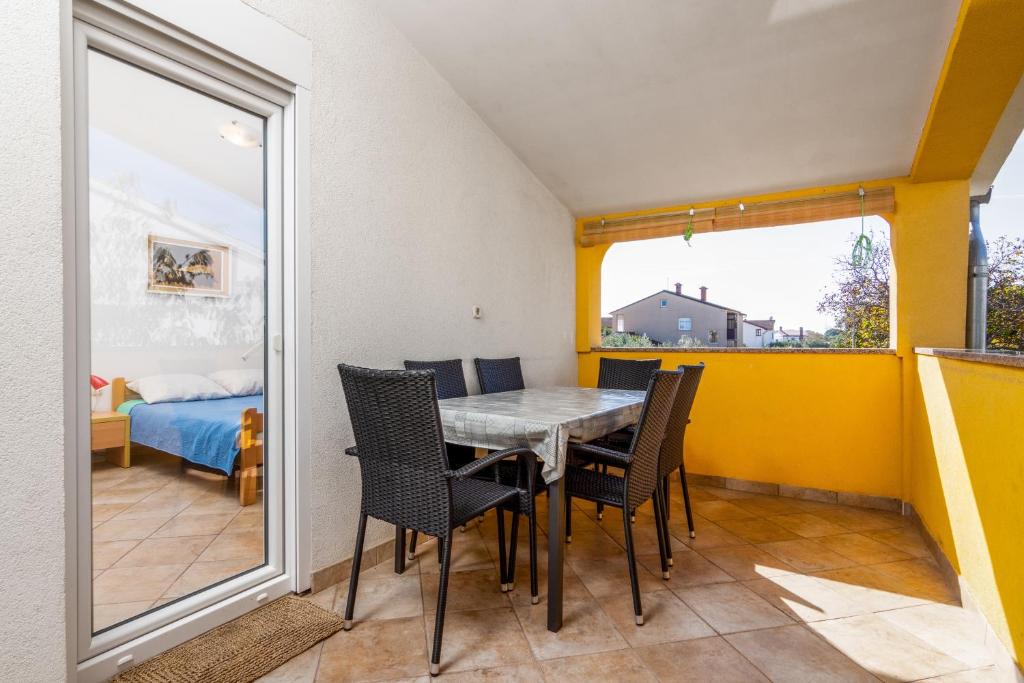 Apartment Valbandon 7352a
