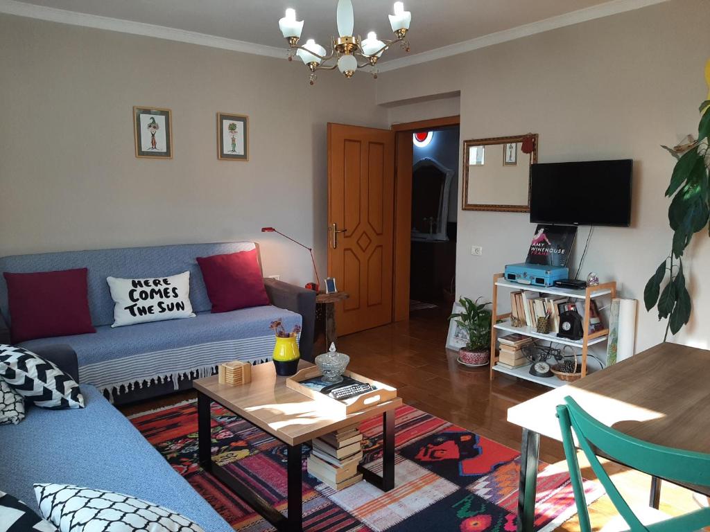 Cosy central apartment - Image 5