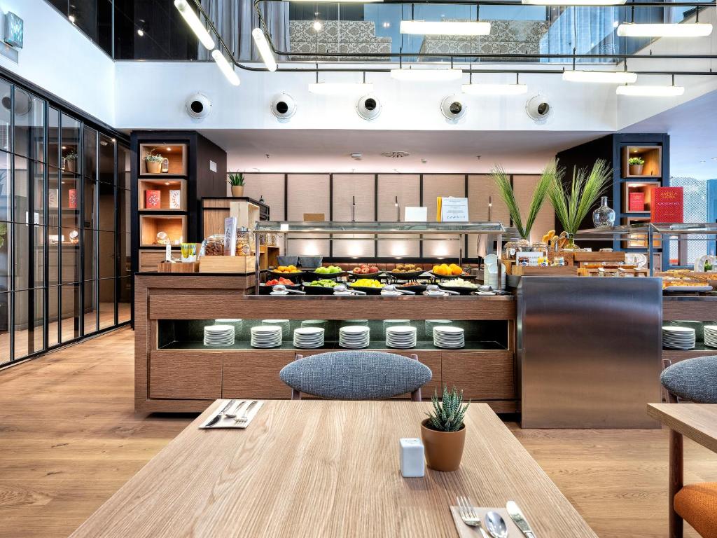 Hotel Barcelona Condal Mar Affiliated by Meliá - Resim 27