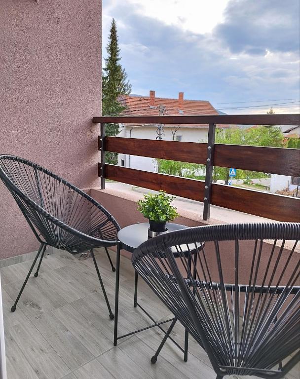Balkón nebo terasa v ubytování Apartmani ZAT