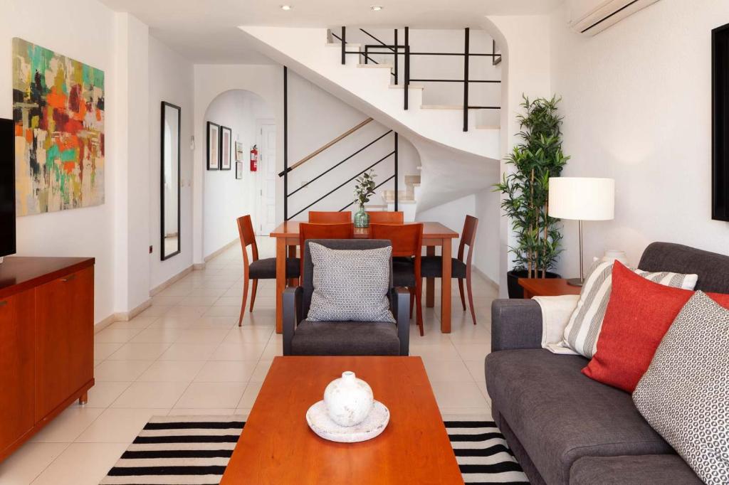 Część wypoczynkowa w obiekcie Garden & Sea Apartments Mijas Costa & Fuengirola