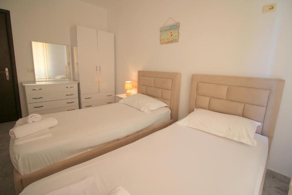 Romina's Apartments - Imazhi 2