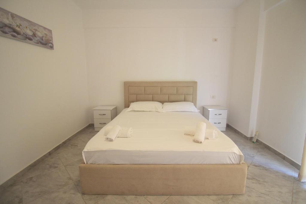 Romina's Apartments - Imazhi 12