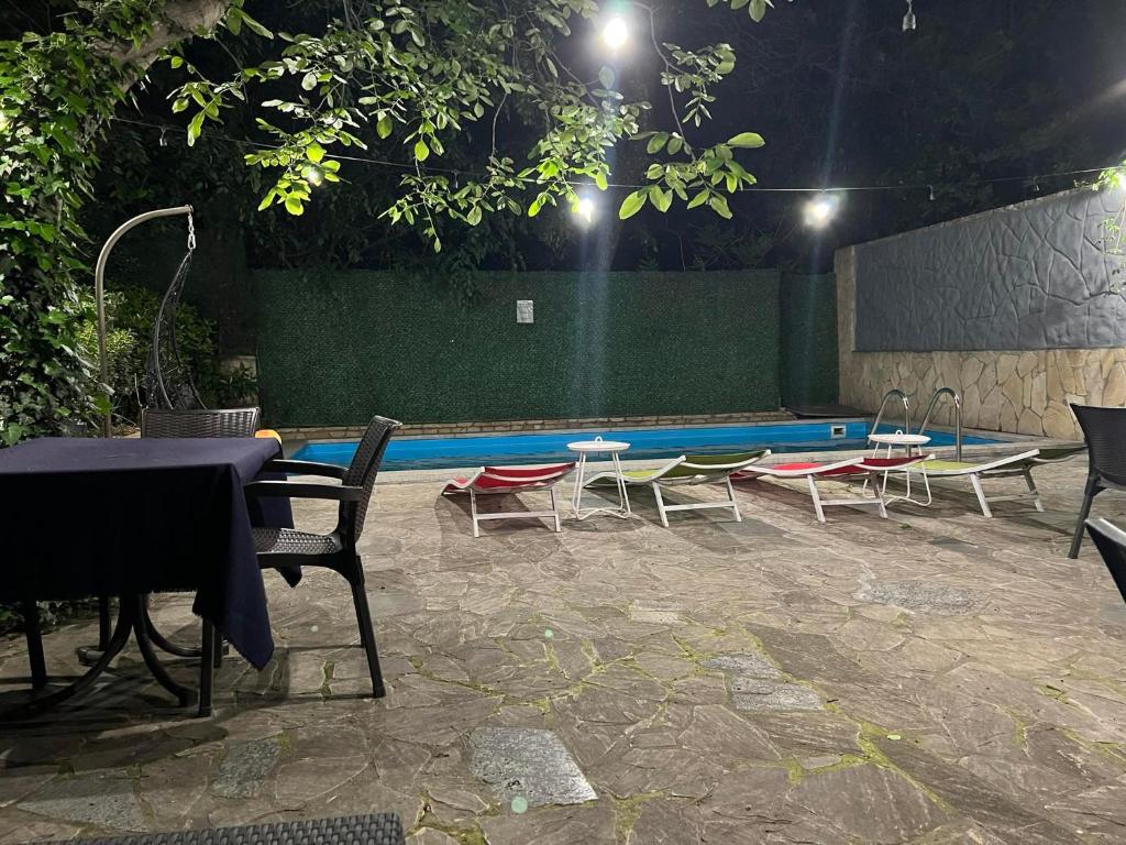 Bazén v ubytování Sani Hotel nebo v jeho okolí