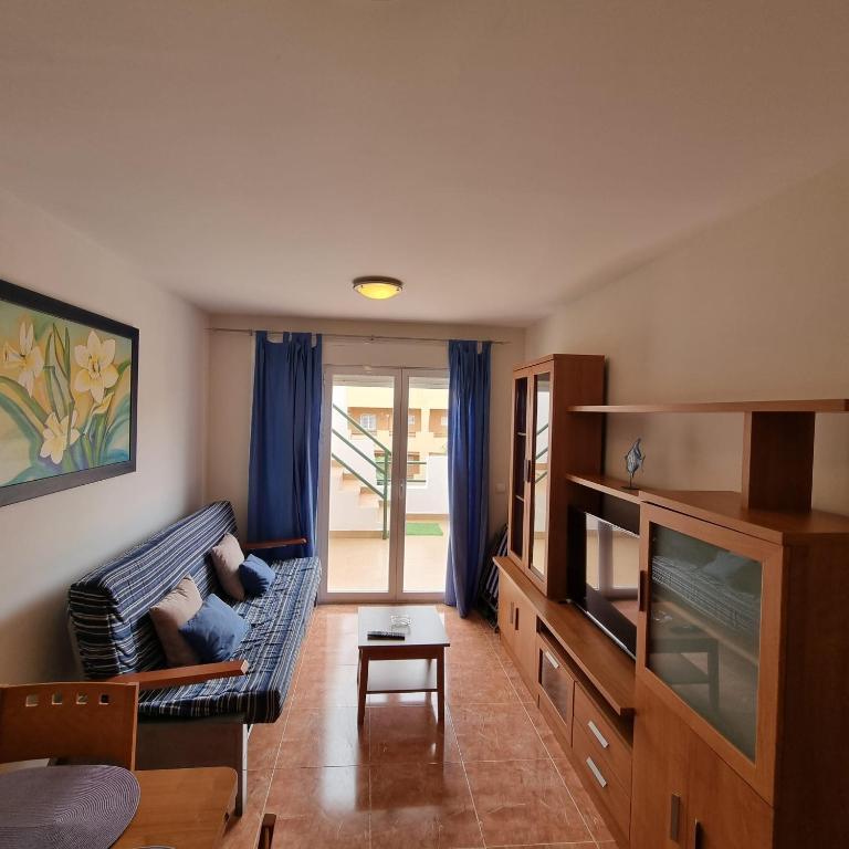 A kitchen or kitchenette at Ático dúplex con piscina privada en Vera Playa