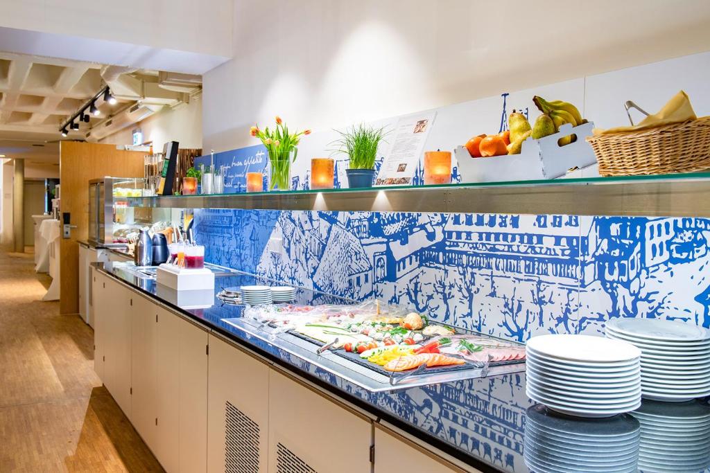 Hotel der Akademie Caritas-Pirckheimer-Haus - Resim 16