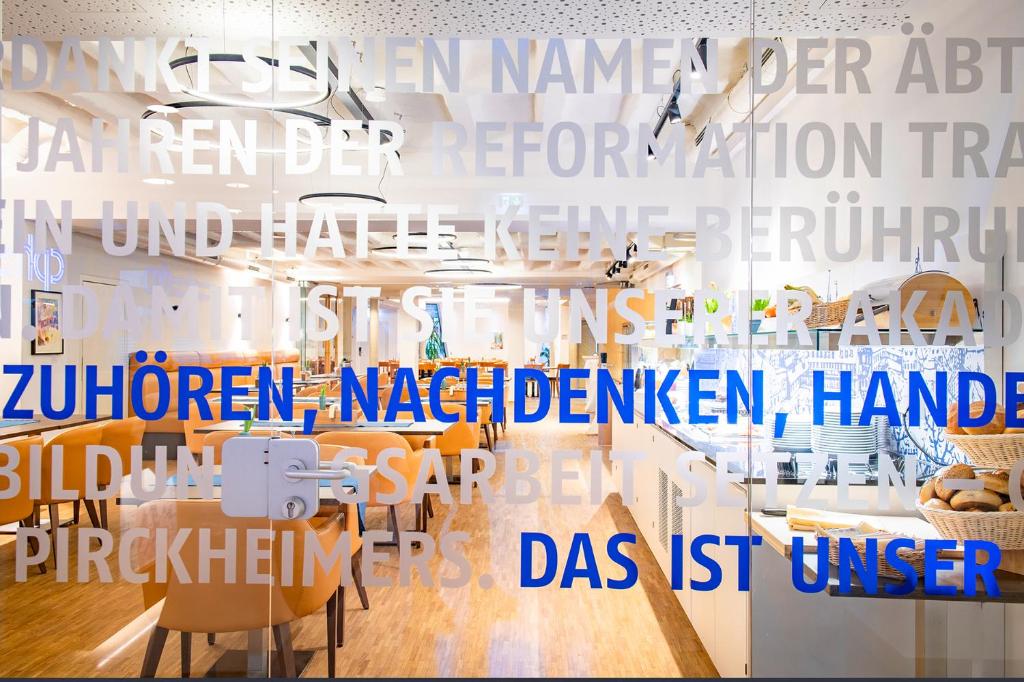 Hotel der Akademie Caritas-Pirckheimer-Haus - Resim 19