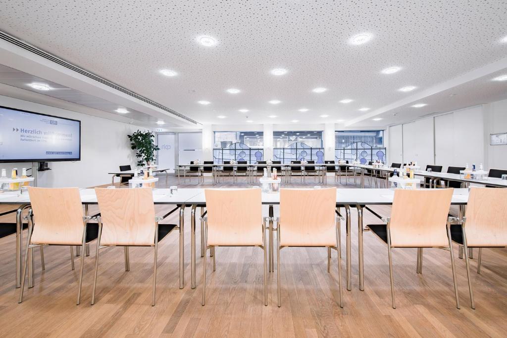 Hotel der Akademie Caritas-Pirckheimer-Haus - Resim 32