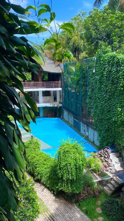 Bazén v ubytování Hotel Tinaya nebo v jeho okolí