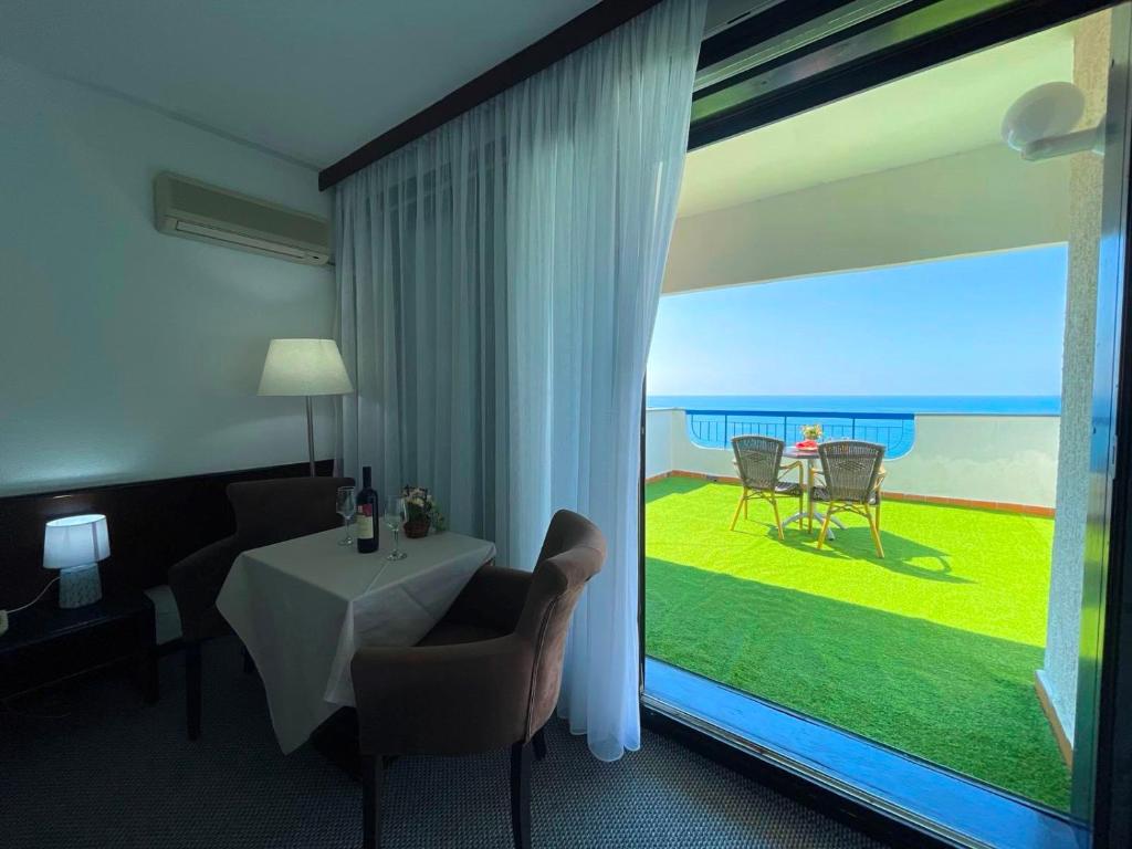 Příroda nedaleko hotelu