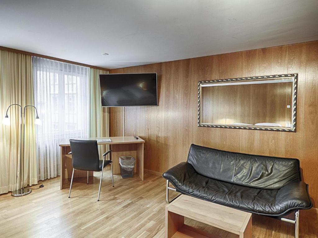 Hotel Weisses Kreuz - Resim 17