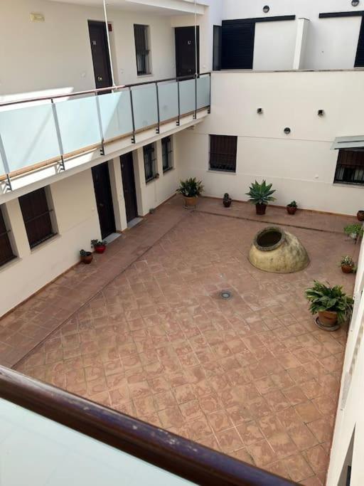 Fotografie z fotogalerie ubytování Dúplex en casco histórico, terraza, garaje, Wi-Fi v destinaci Sanlúcar de Barrameda