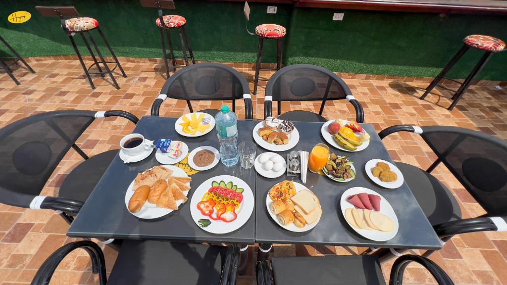 Jídlo v hotelu nebo okolí