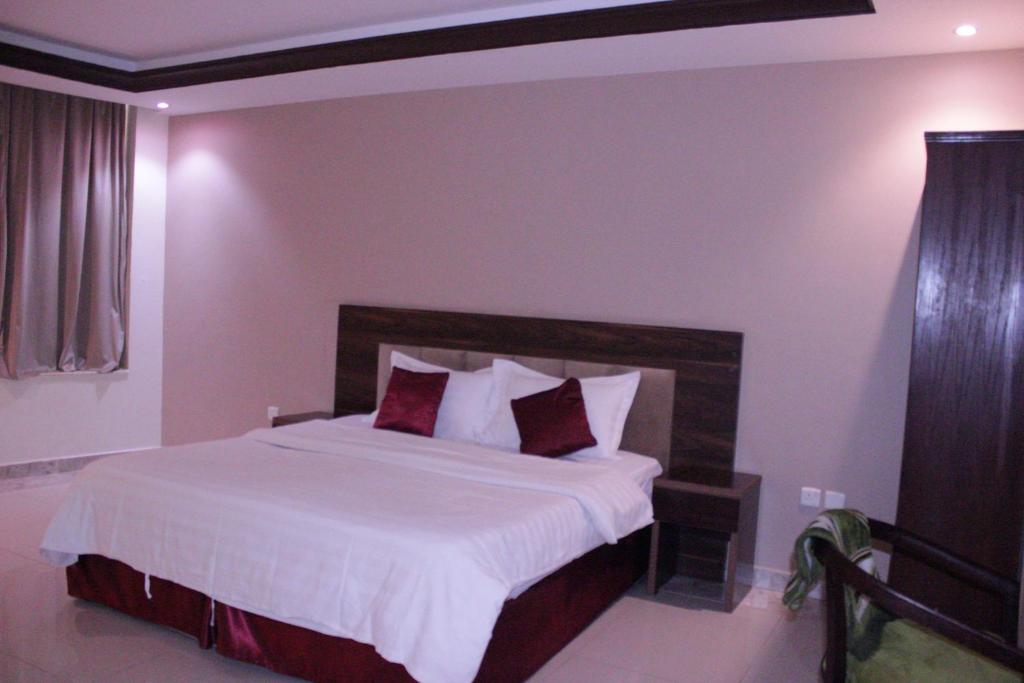 Postel nebo postele na pokoji v ubytování Altamyoiz Sirved Apartments