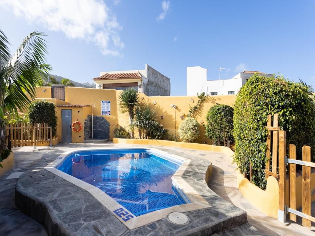 EDEN RENTALS North Paradise 'House A'