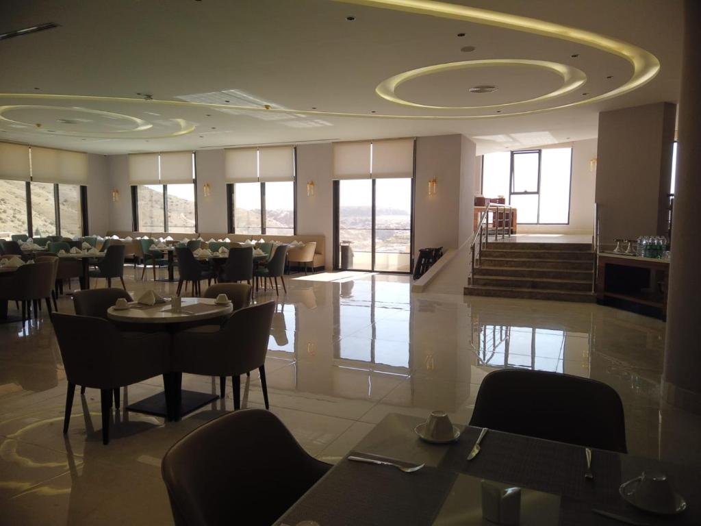 Restaurace v ubytování H Luxury Hotel
