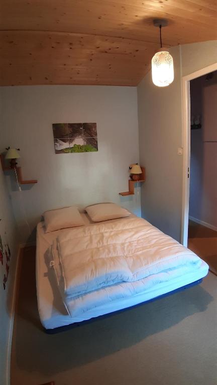Posteľ alebo postele v izbe v ubytovaní Maison 6-9 pers pour vacances et cure thermale