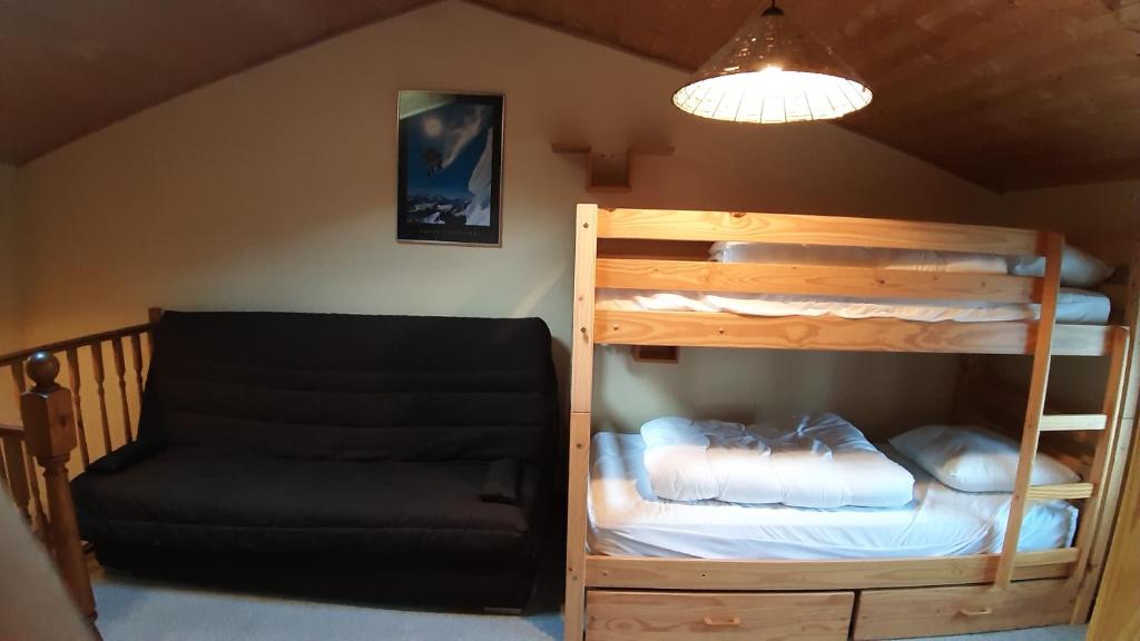 Posteľ alebo postele v izbe v ubytovaní Maison 6-9 pers pour vacances et cure thermale