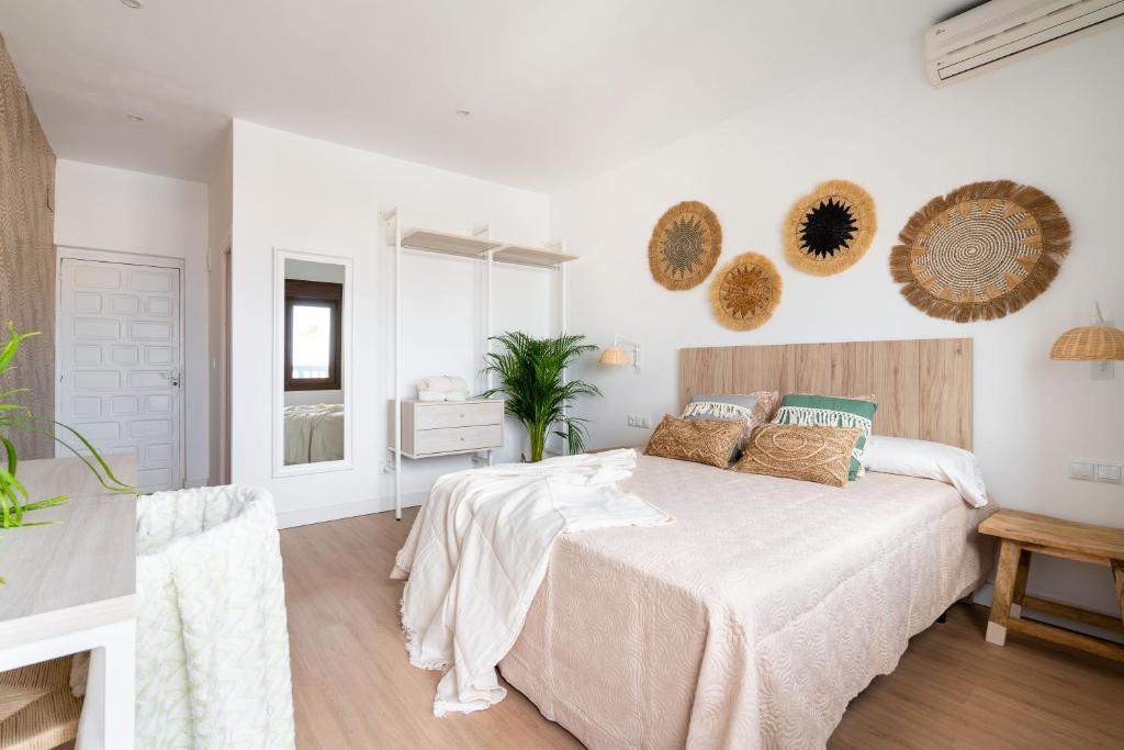 Posteľ alebo postele v izbe v ubytovaní BF Rooms Carboneras