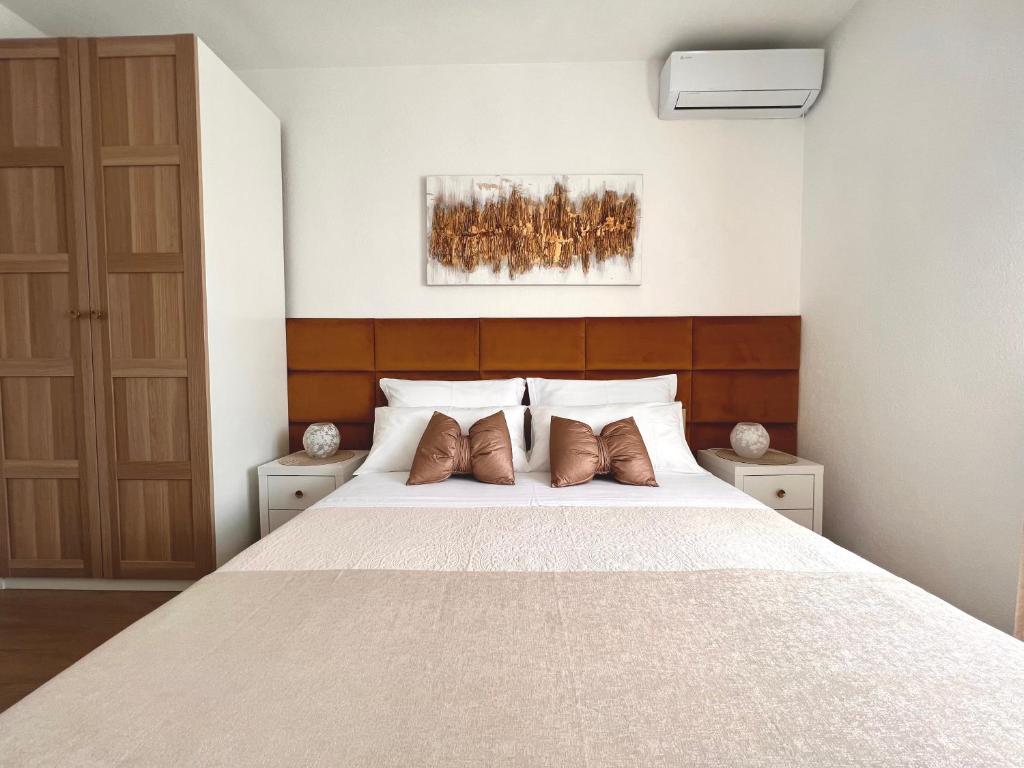 Apartments Pera - 12