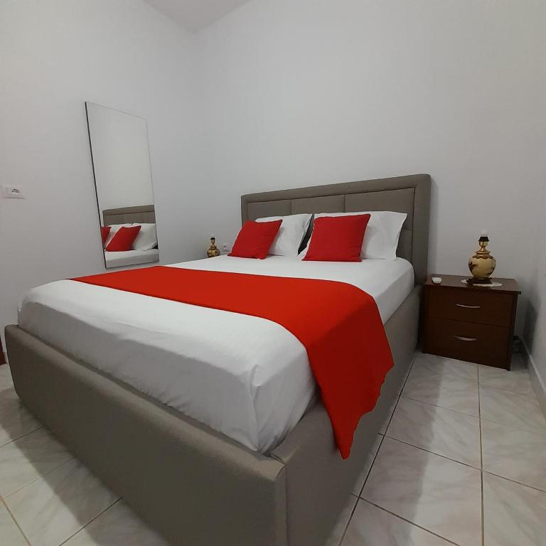 Postel nebo postele na pokoji v ubytování Luxury Dennis Home