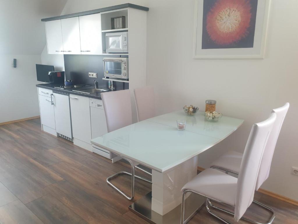 Kuchyň nebo kuchyňský kout v ubytování Ferienhaus Apetlon