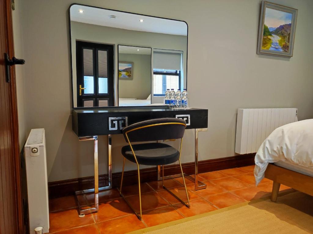 Postel nebo postele na pokoji v ubytování Ivy House