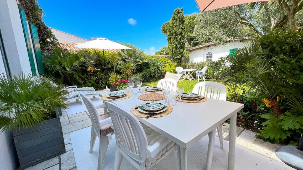 jolie maison de vacances a proximitée du port et des commerces et de la plage - Casa De Dos Dormitorios