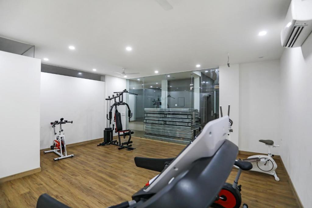 Fitness centrum a/nebo fitness zařízení v ubytování Windsor Castle Premier Cyber City