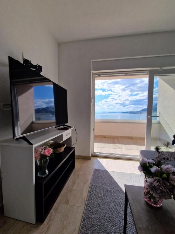 Kuchyňa alebo kuchynka v ubytovaní Island luxury view Nemira