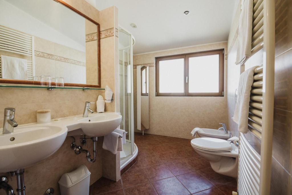 Hotel Mühlbacherhof - Double Room With Balcony